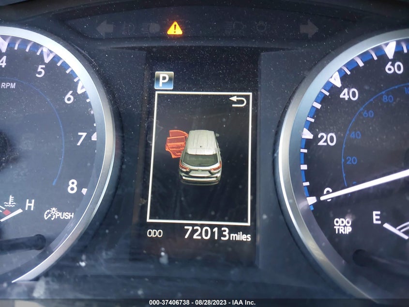 VIN 5TDZZRFH9JS256182 2018 TOYOTA HIGHLANDER LE