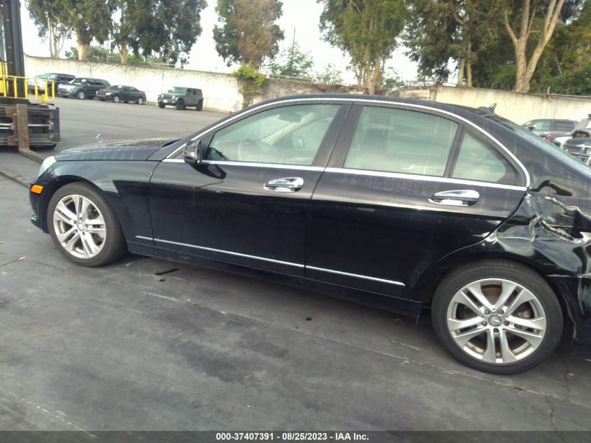 2013 MERCEDES-BENZ C-CLASS C 250 - WDDGF4HB3DF965227