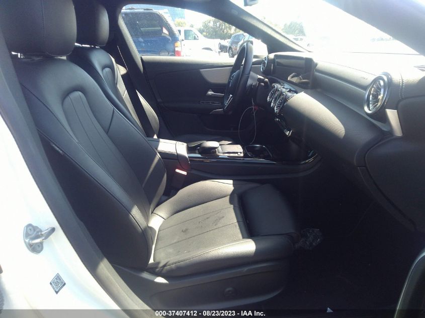 2022 MERCEDES-BENZ CLA CLA 250 - W1K5J4GB1NN249750