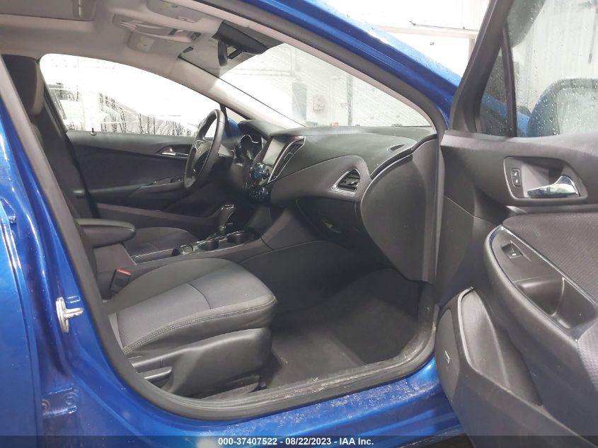 2018 CHEVROLET CRUZE LT - 1G1BE5SM3J7131383