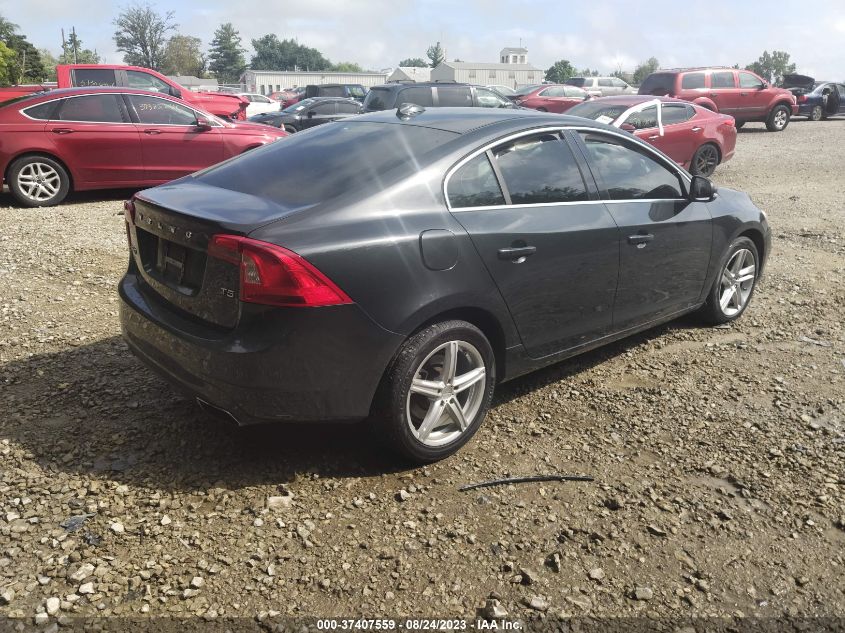 2014 VOLVO S60 T5 - YV1612FS5E1285821