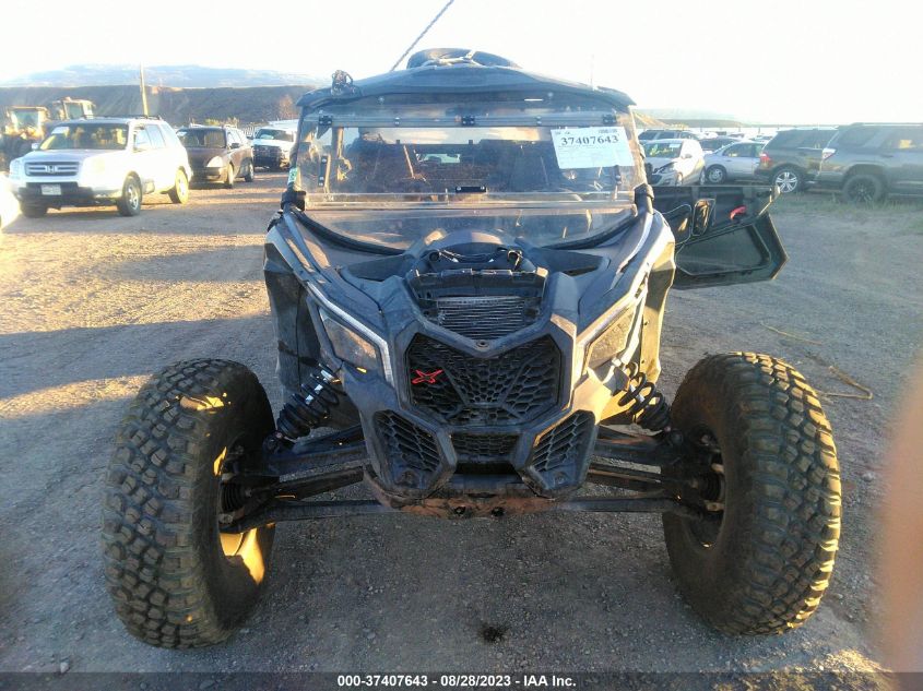 2018 CAN-AM MAVERICK X3 MAX TURBO R - 3JBVMAW44JK000023