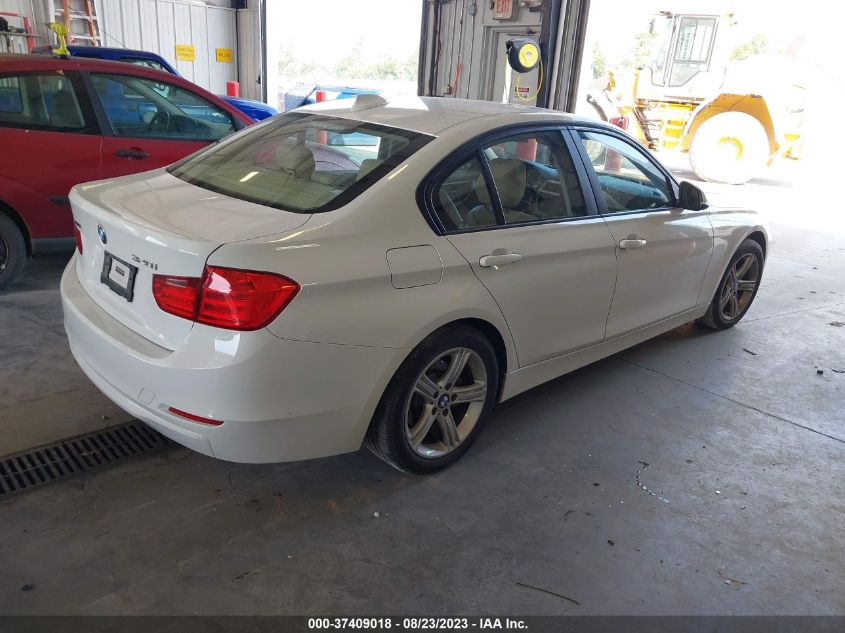 2014 BMW 3 SERIES 320I XDRIVE - WBA3C3G53ENS71732