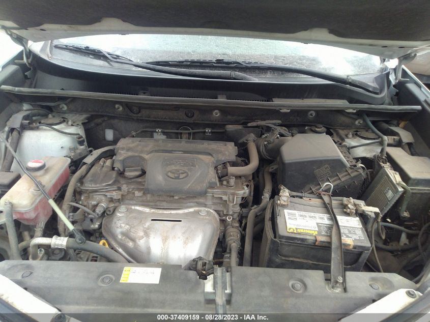 2015 TOYOTA RAV4 LE - JTMZFREV8FJ050291