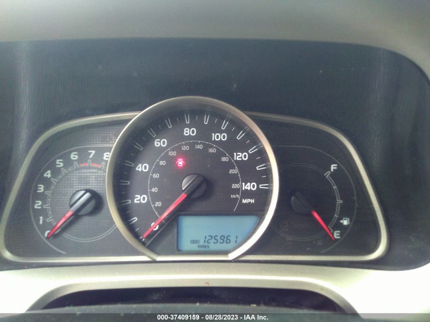 2015 TOYOTA RAV4 LE - JTMZFREV8FJ050291