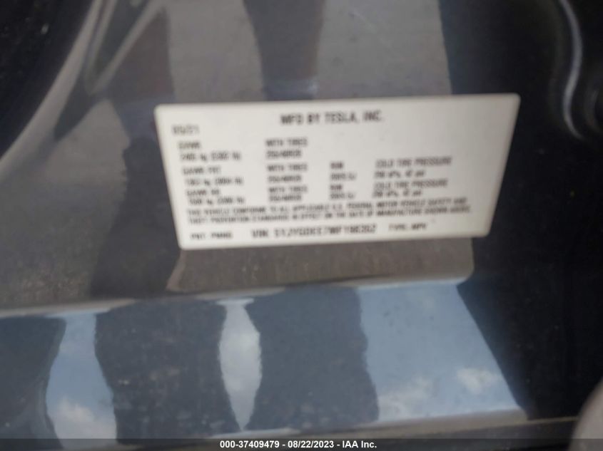 VIN 5YJYGDEE7MF198352 2021 TESLA MODEL Y LONG RANGE