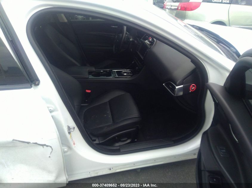 2017 JAGUAR XE 25T PREMIUM - SAJAD4BG7HA963690