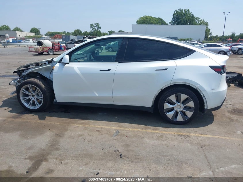 VIN 5YJYGDEE8MF109243 2021 TESLA MODEL Y LONG RANGE