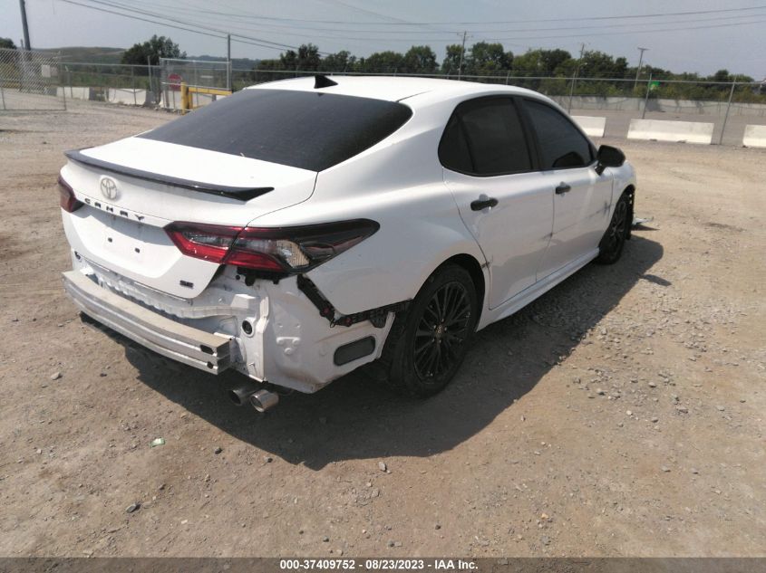 2022 TOYOTA CAMRY SE - 4T1G11AK5NU050955