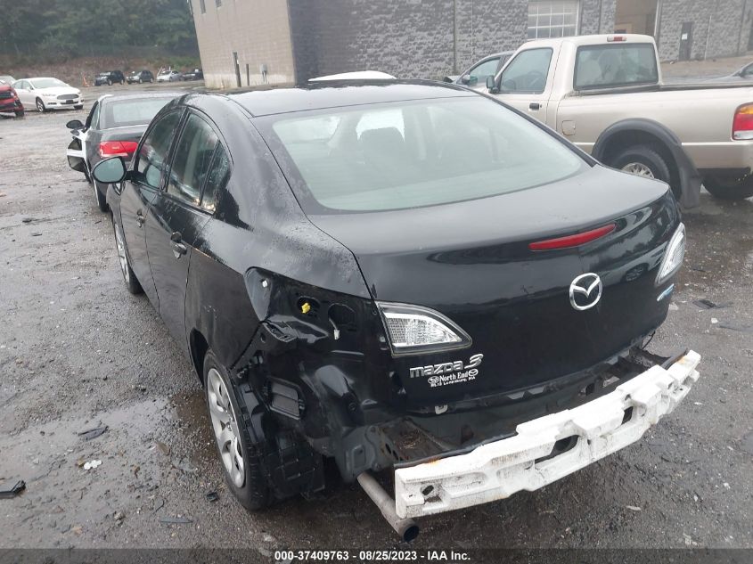 2013 MAZDA MAZDA3 I SPORT - JM1BL1U87D1701477