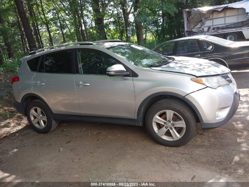 2013 TOYOTA RAV4 XLE - JTMRFREV8D5009942