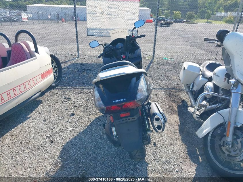 2002 HONDA FSC600 JH2PF01122K000813
