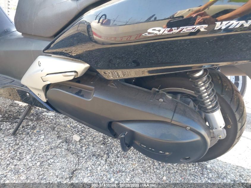 2002 HONDA FSC600 JH2PF01122K000813