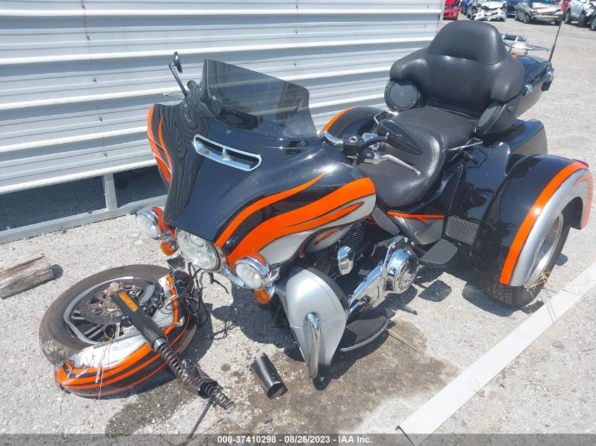 2015 HARLEY-DAVIDSON FLHTCUTG TRI GLIDE ULTRA 1HD1MAL13FB857007