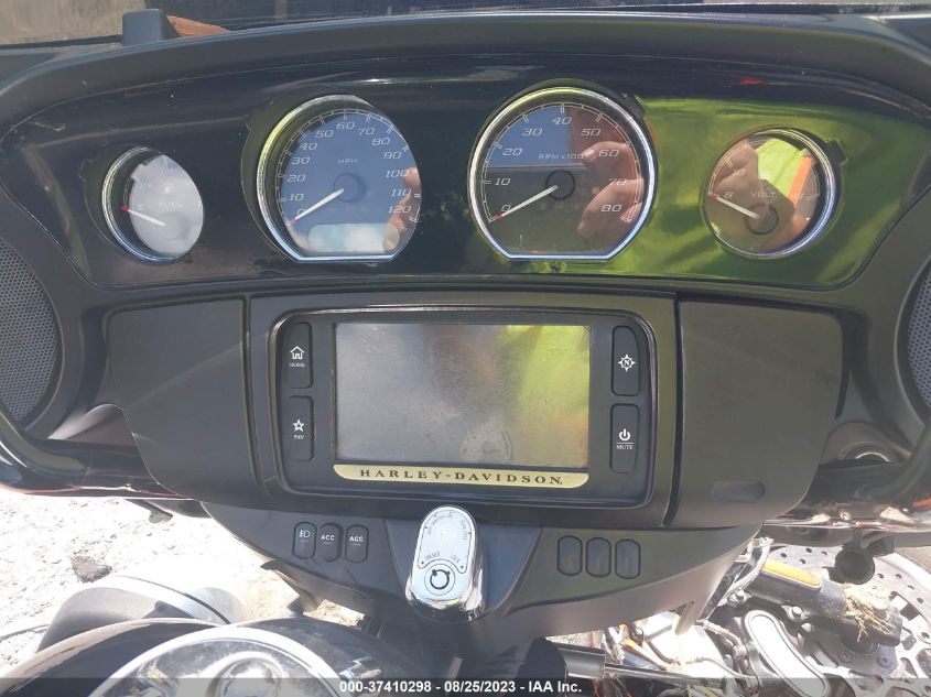 2015 HARLEY-DAVIDSON FLHTCUTG TRI GLIDE ULTRA 1HD1MAL13FB857007