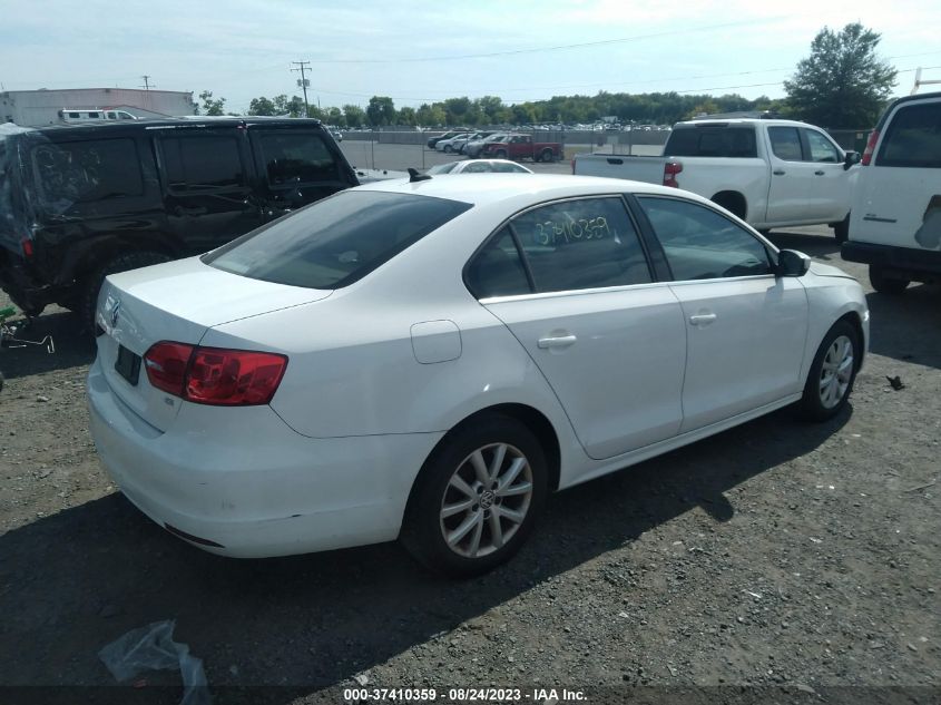 2014 VOLKSWAGEN JETTA SEDAN SE W/CONNECTIVITY - 3VWD17AJXEM361283