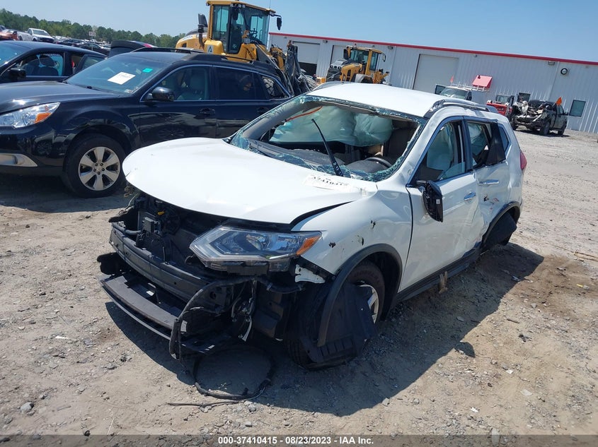 VIN KNMAT2MTXHP577889 2017 NISSAN ROGUE SV