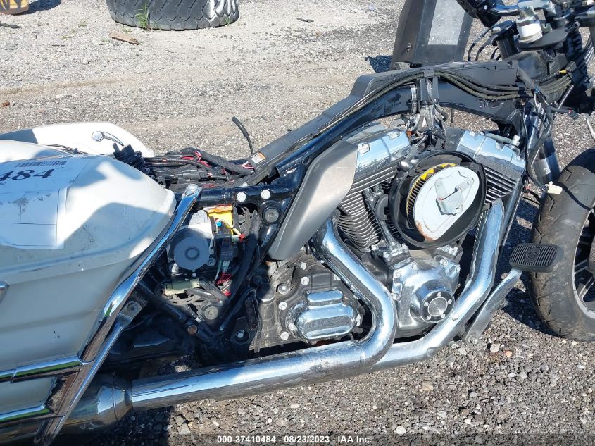 2016 HARLEY-DAVIDSON FLHP POLICE ROAD KING - 1HD1FHM14GB632985