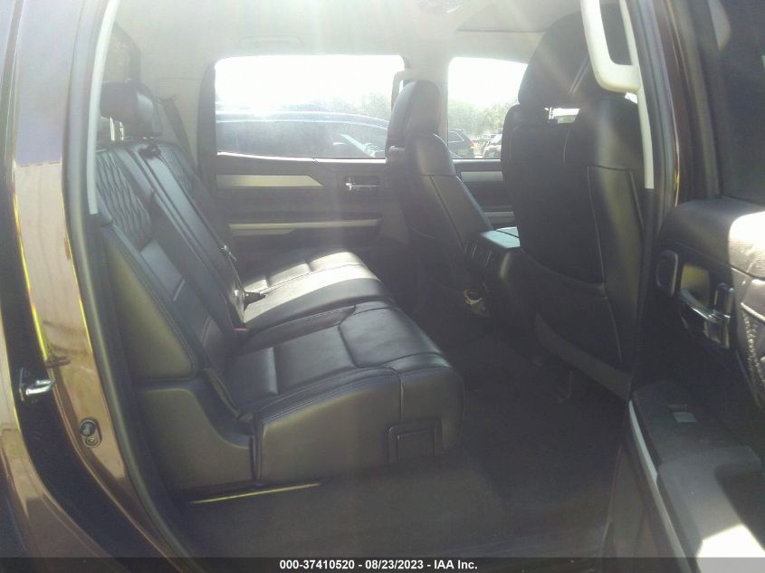 2019 TOYOTA TUNDRA SR5 5.7L V8 - 5TFDY5F17KX818908