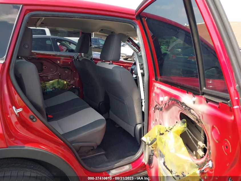 2015 TOYOTA RAV4 LE - JTMZFREV7FJ052145