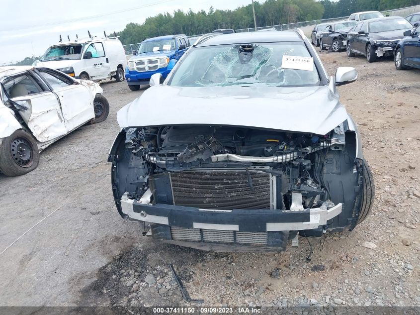 2018 INFINITI QX30 PREMIUM - SJKCH5CPXJA057763