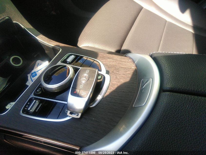 2019 MERCEDES-BENZ C-CLASS C 300 - 55SWF8DB7KU312466