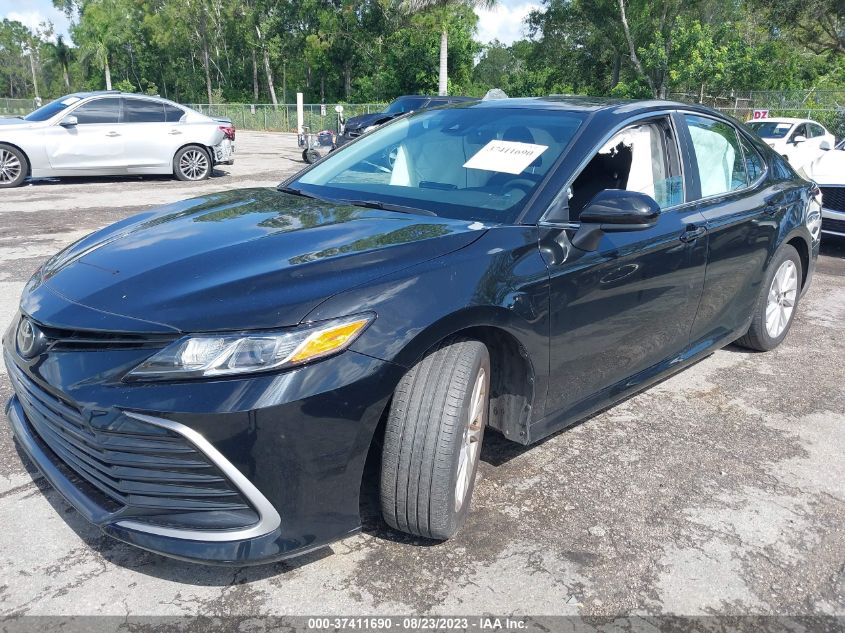 2021 TOYOTA CAMRY LE - 4T1C11AK3MU451689