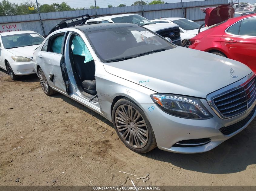 2015 MERCEDES-BENZ S-CLASS S 550 - WDDUG8CB0FA196488