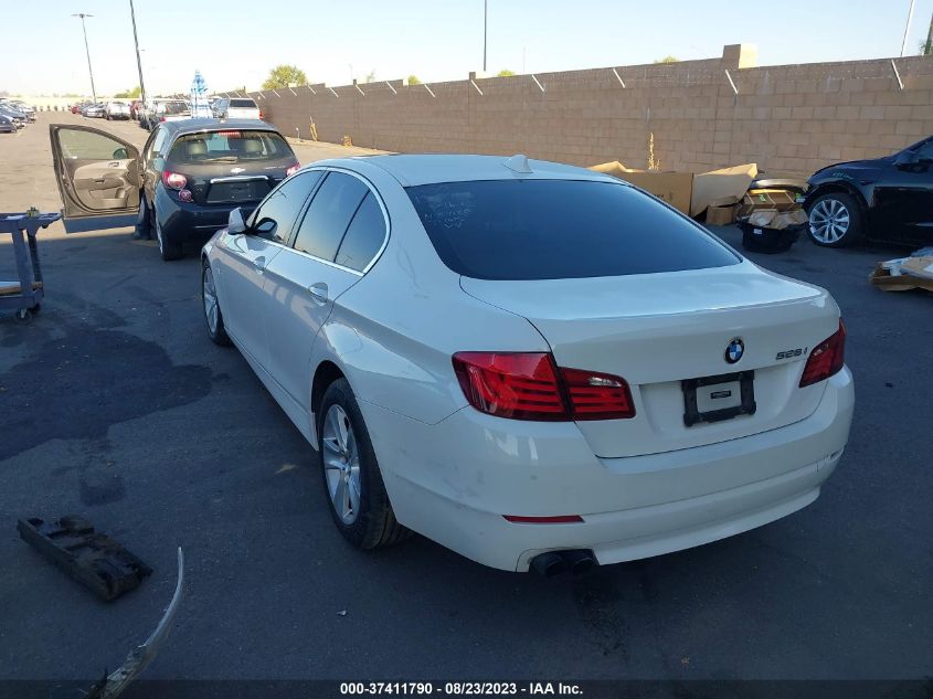 2013 BMW 5 SERIES 528I - WBAXG5C5XDD233541
