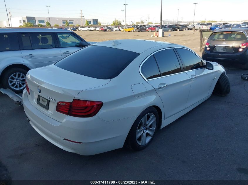 2013 BMW 5 SERIES 528I - WBAXG5C5XDD233541