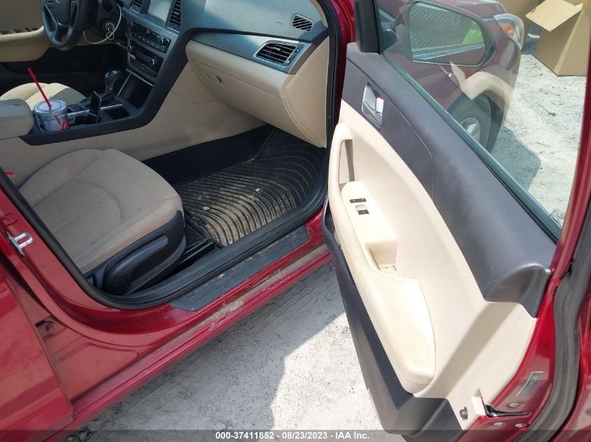 2016 HYUNDAI SONATA 2.4L SE - 5NPE24AF7GH389226