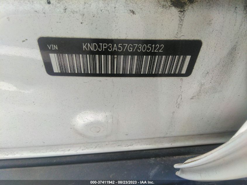 2016 KIA SOUL + - KNDJP3A57G7305122