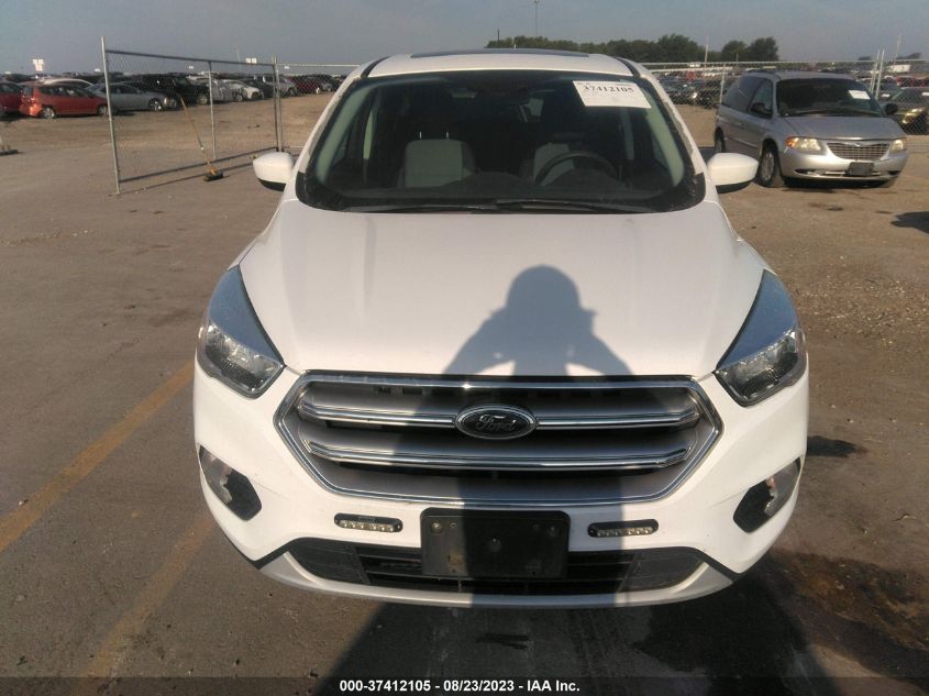 2017 FORD ESCAPE SE - 1FMCU9GD6HUD43961