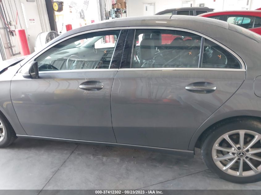 2019 MERCEDES-BENZ A 220 WDD3G4EB1KW026235