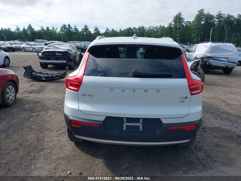 2020 VOLVO XC40 MOMENTUM YV4162UK5L2315652