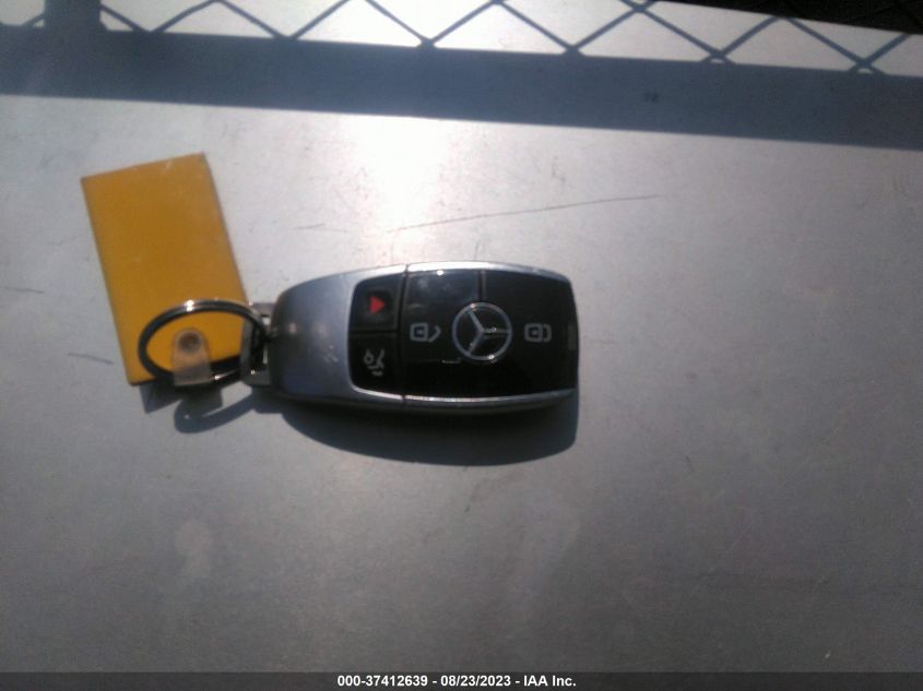 2018 MERCEDES-BENZ E-CLASS E 300 - WDDZF4JB7JA302898