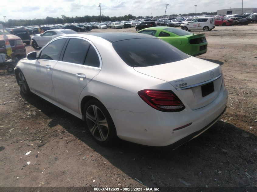 2018 MERCEDES-BENZ E-CLASS E 300 - WDDZF4JB7JA302898