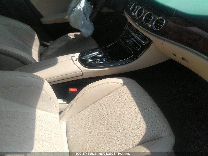2018 MERCEDES-BENZ E-CLASS E 300 - WDDZF4JB7JA302898