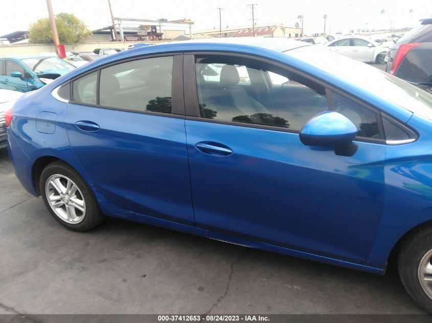 2018 CHEVROLET CRUZE LT - 1G1BE5SM0J7177012