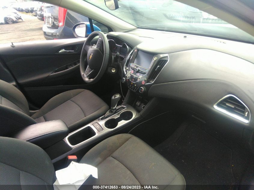 2018 CHEVROLET CRUZE LT - 1G1BE5SM0J7177012