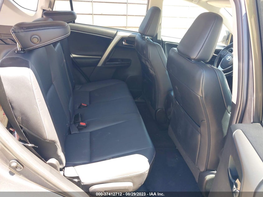 VIN 2T3YFREV6JW449707 2018 TOYOTA RAV4 LIMITED/PLATINUM