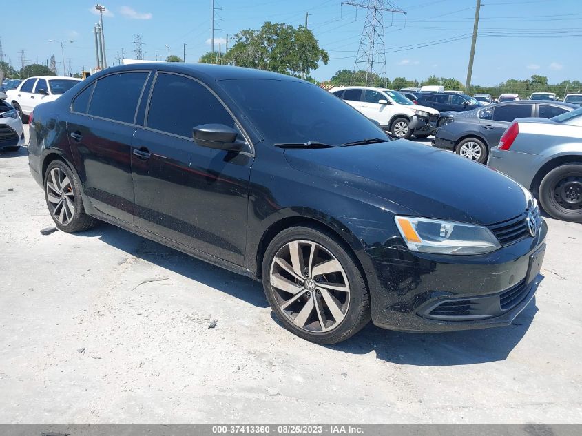 2014 VOLKSWAGEN JETTA SEDAN S - 3VW2K7AJ8EM381052