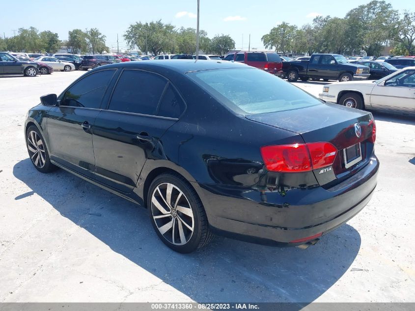 2014 VOLKSWAGEN JETTA SEDAN S - 3VW2K7AJ8EM381052