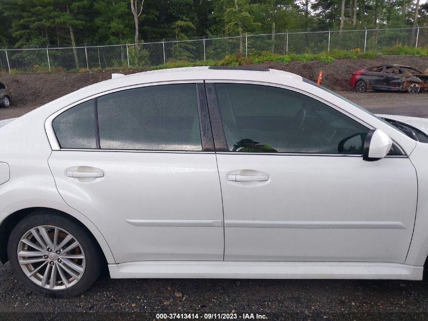 2014 SUBARU LEGACY 2.5I LIMITED - 4S3BMBL67E3003864