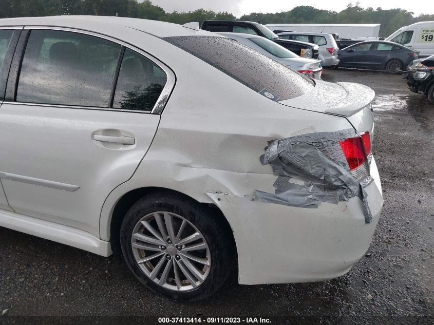 2014 SUBARU LEGACY 2.5I LIMITED - 4S3BMBL67E3003864