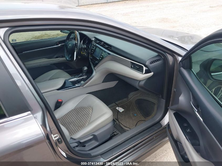 2018 TOYOTA CAMRY SE - 4T1B11HK2JU009192