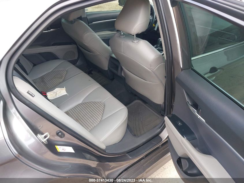 2018 TOYOTA CAMRY SE - 4T1B11HK2JU009192