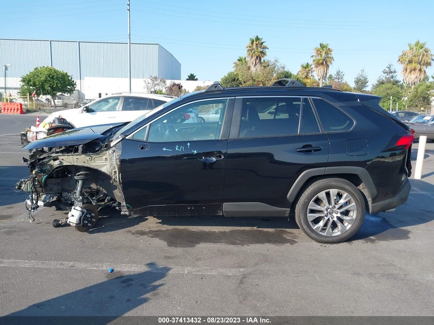 VIN 2T3A1RFV8NW251277 2022 TOYOTA RAV4 XLE PREMIUM