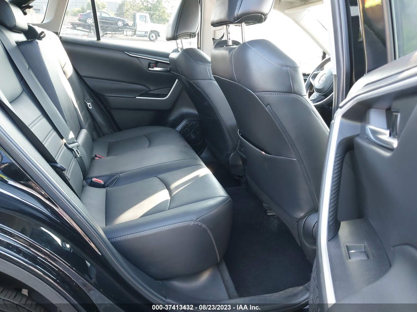 VIN 2T3A1RFV8NW251277 2022 TOYOTA RAV4 XLE PREMIUM