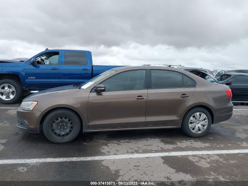 2014 VOLKSWAGEN JETTA SEDAN SE - 3VWD07AJ2EM226401